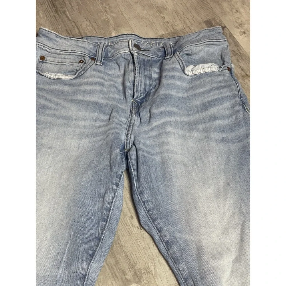 American Eagle Mens Athletic Jeans Size 31X30 Light Wash Airflex+‎ E0132